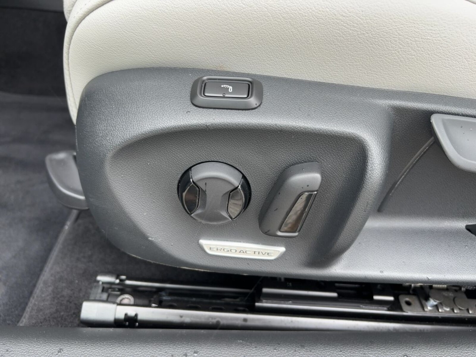 Volkswagen Passat – Bild 18