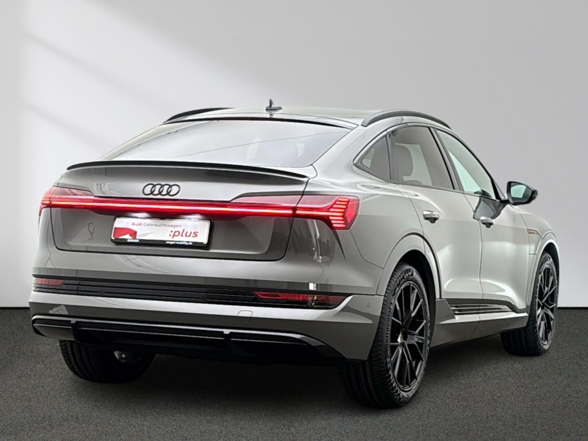 Audi e-tron Sportback S line