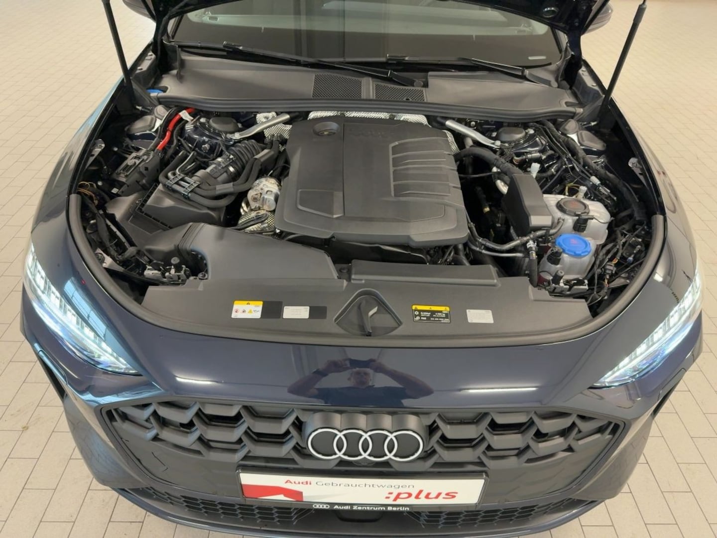 Bild über Audi A5 Avant TDI quattro 150 kW S tronic - für weitere Informationen kontaktieren Sie den Audi Partner