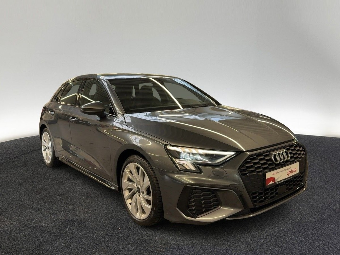 Bild über Audi A3 Sportback S line 35 TFSI Schaltgetriebe - für weitere Informationen kontaktieren Sie den Audi Partner