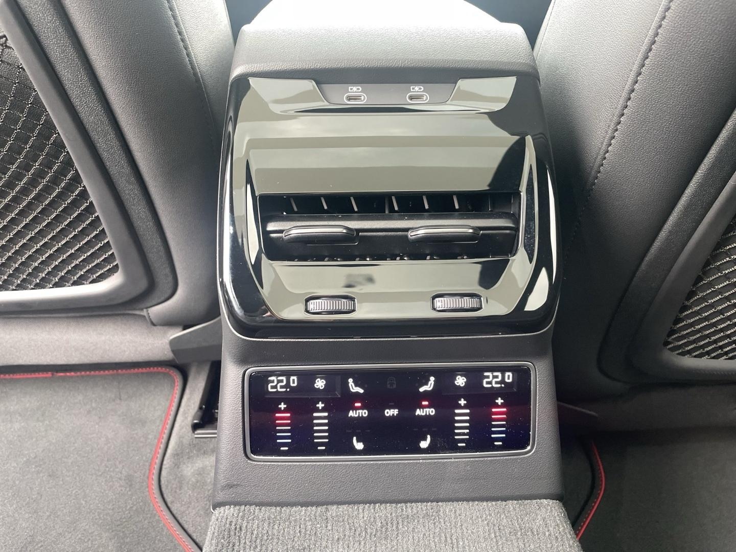Bild über Audi A6 Avant edition one TDI quattro 150 kW S tronic - für weitere Informationen kontaktieren Sie den Audi Partner