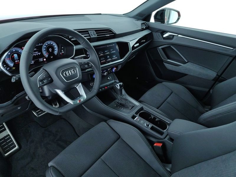 Image about Audi Q3 S line edition 40 TDI quattro 142 kW (193 CV) S tronic