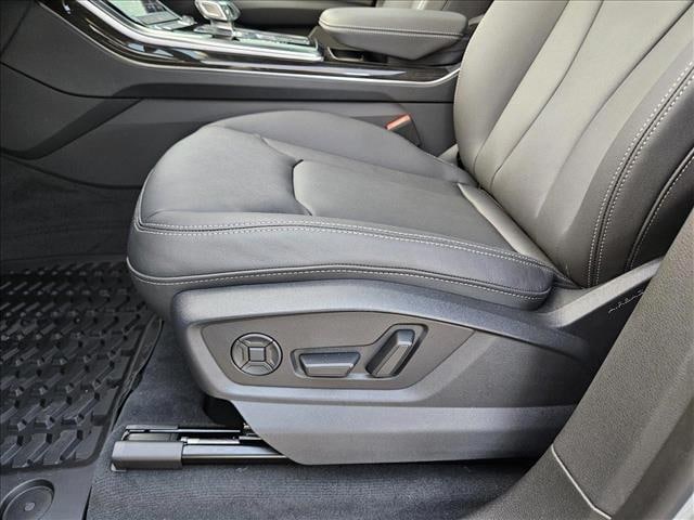 2025 Audi Q8
