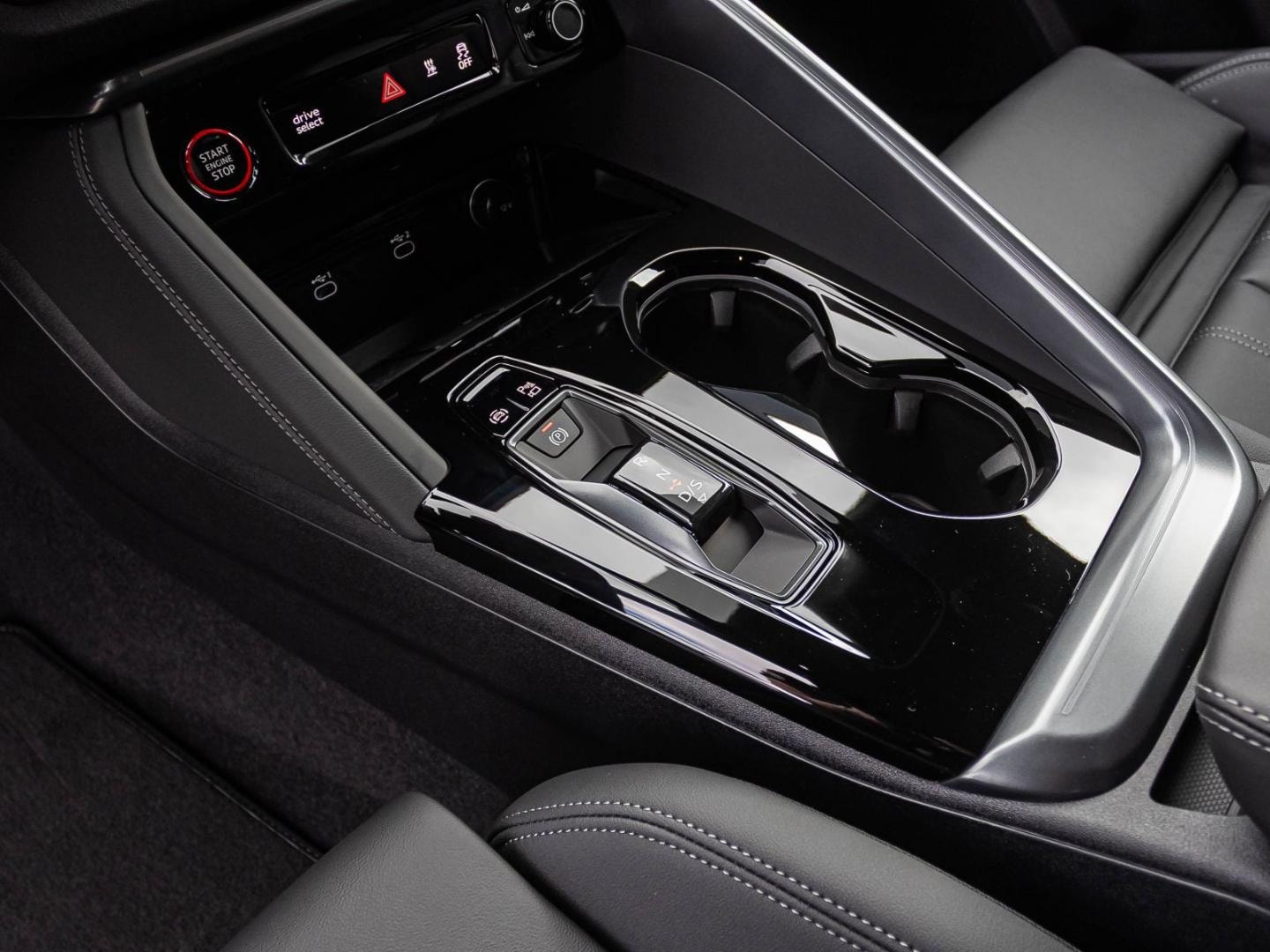 Bild über Audi Q5 Sportback TDI quattro 150 kW S tronic - für weitere Informationen kontaktieren Sie den Audi Partner