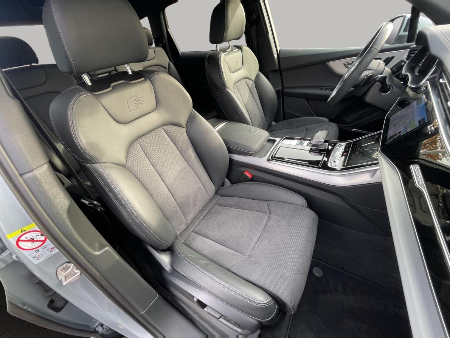 Bild über Audi Q7 SUV S line 50 TDI quattro tiptronic - für weitere Informationen kontaktieren Sie den Audi Partner