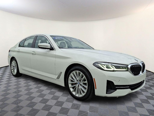 2023 BMW 530