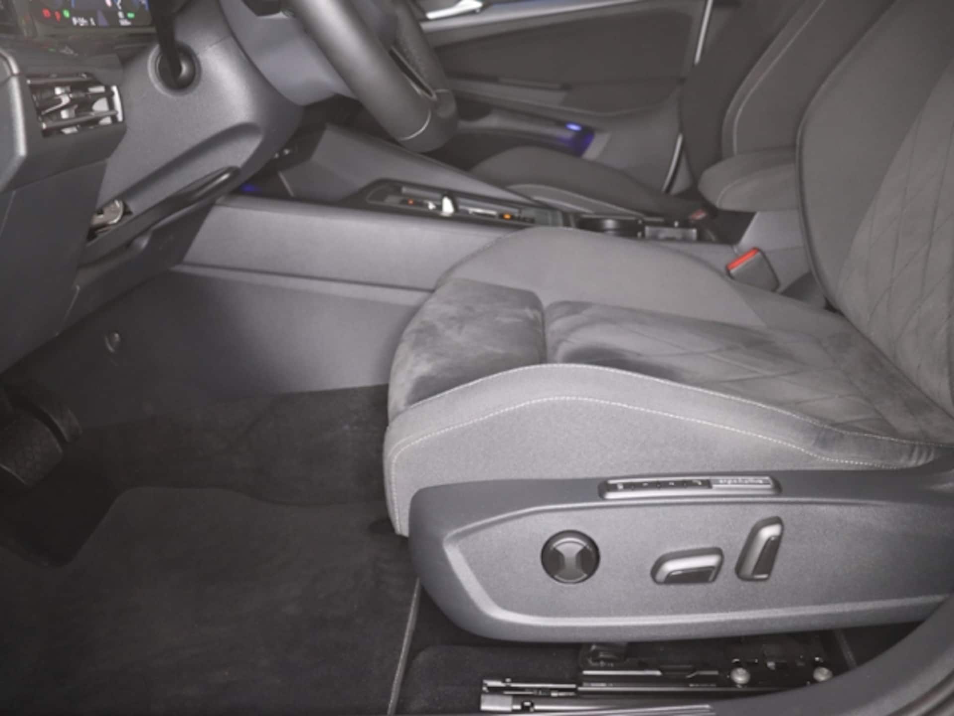 Volkswagen Golf Style