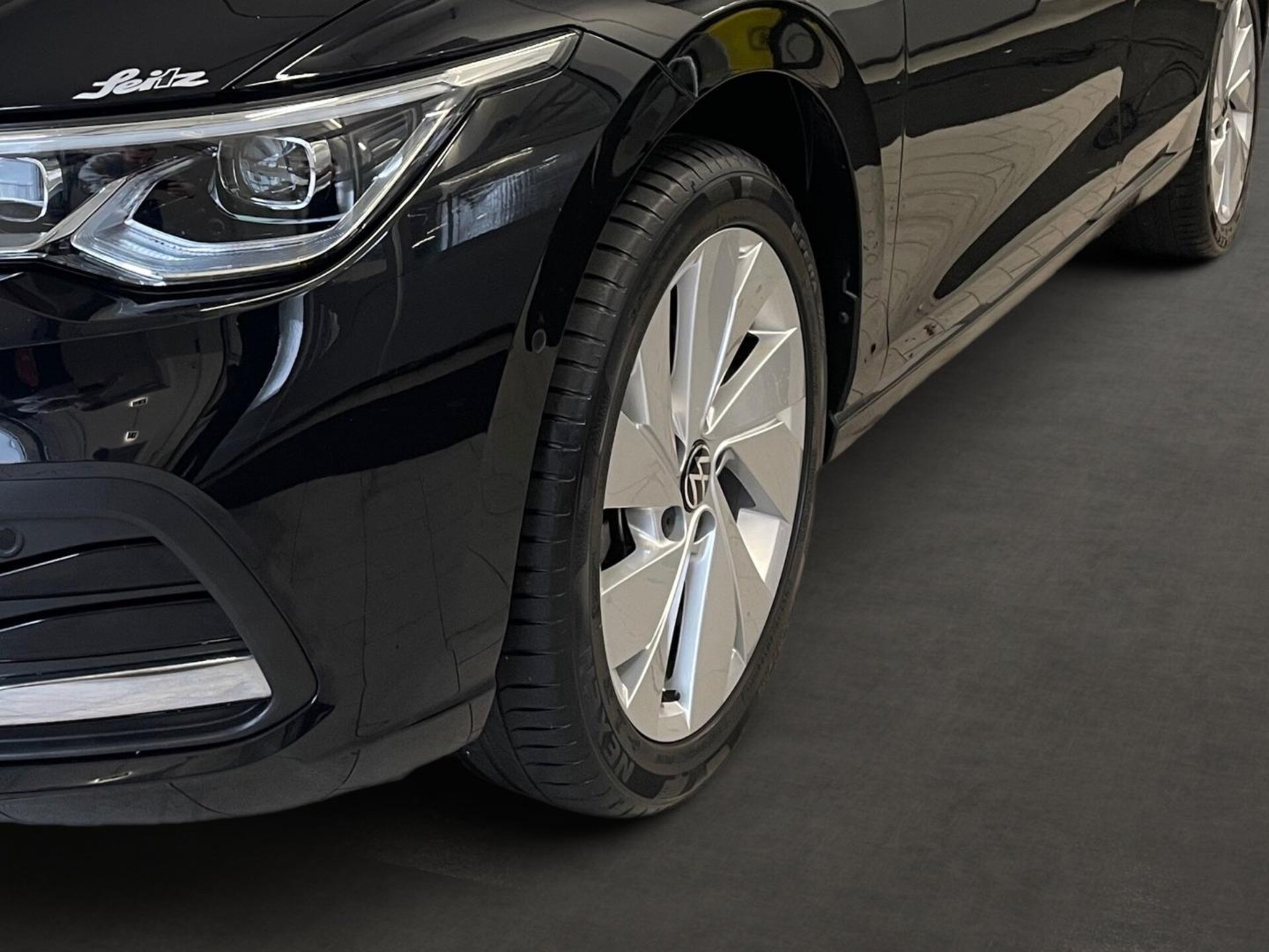 Volkswagen Golf Style