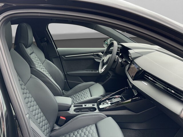 Image about Audi RS 3 Limousine TFSI quattro S tronic
