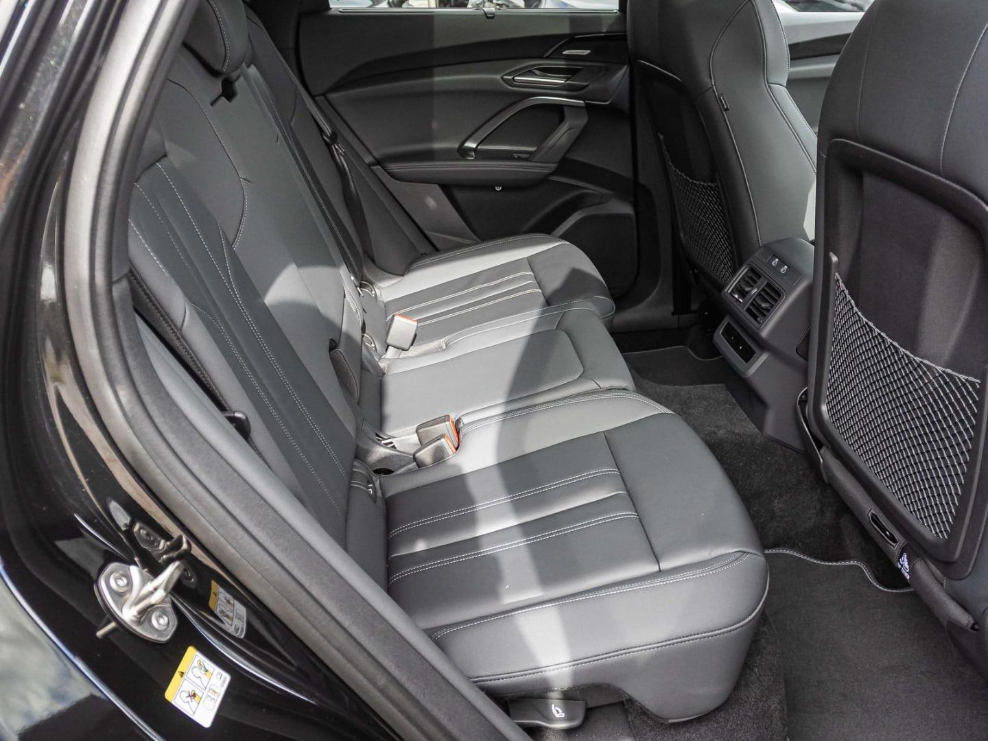 Bild über Audi Q5 Sportback TDI quattro 150 kW S tronic - für weitere Informationen kontaktieren Sie den Audi Partner