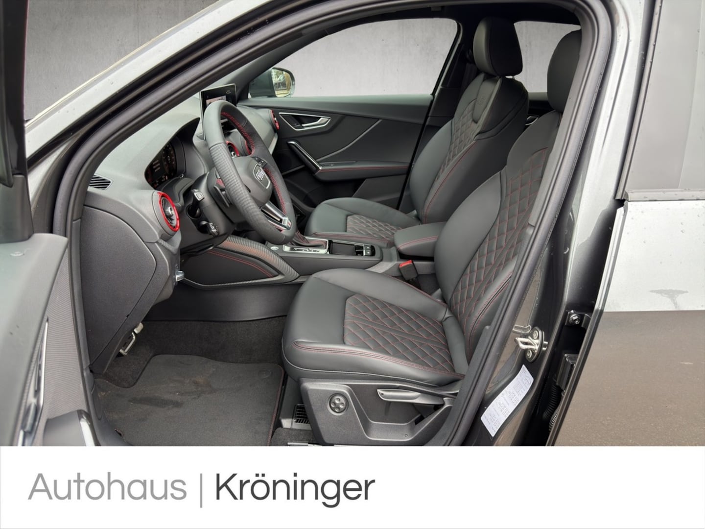 Bild über Audi Q2 S line 40 TFSI quattro S tronic - für weitere Informationen kontaktieren Sie den Audi Partner