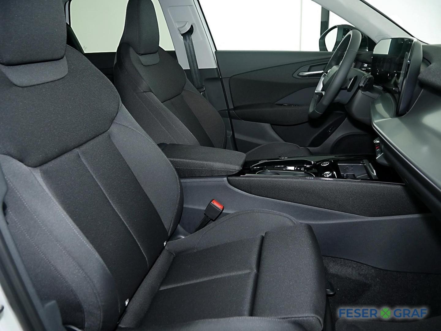 Bild über Audi Q3 SUV TFSI 110 kW S tronic - für weitere Informationen kontaktieren Sie den Audi Partner