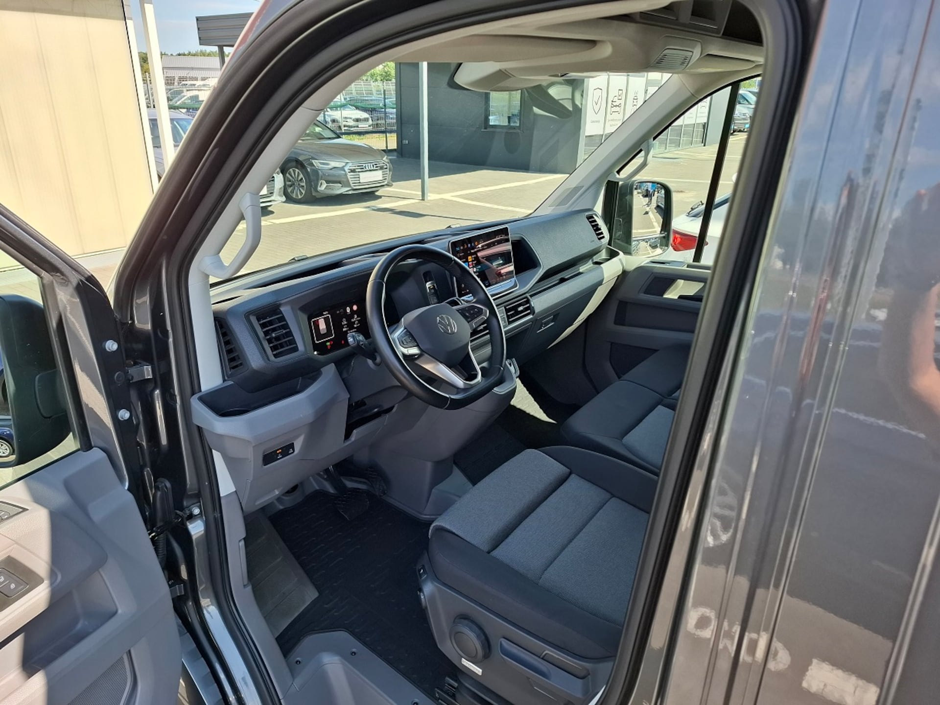 Volkswagen Crafter Furgon długi rozstaw osi
