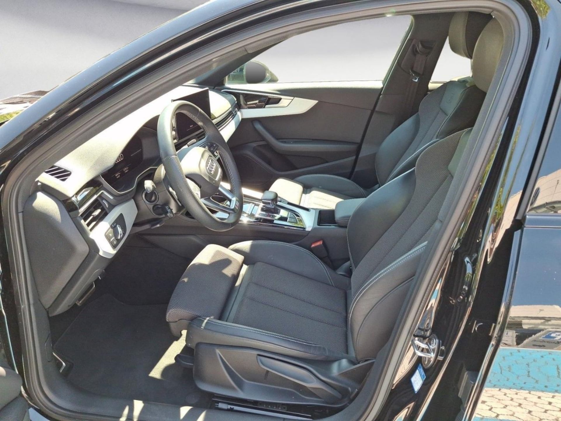 Audi A4 Avant S line