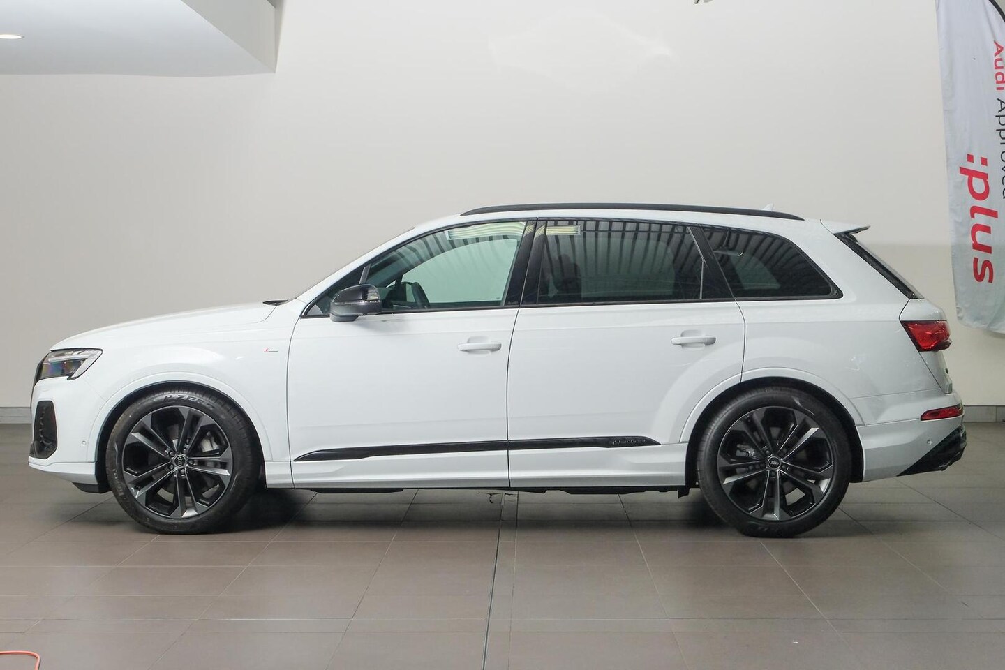 Image about Audi Q7 SUV TFSI quattro tiptronic