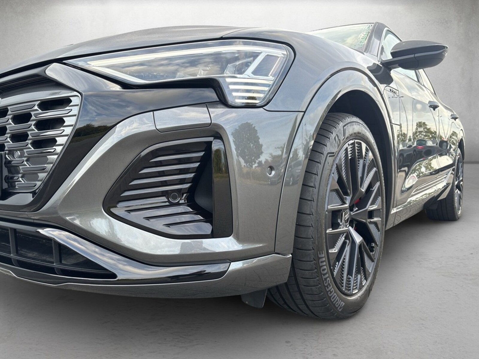 Audi Q8 Sportback e-tron – Bild 5
