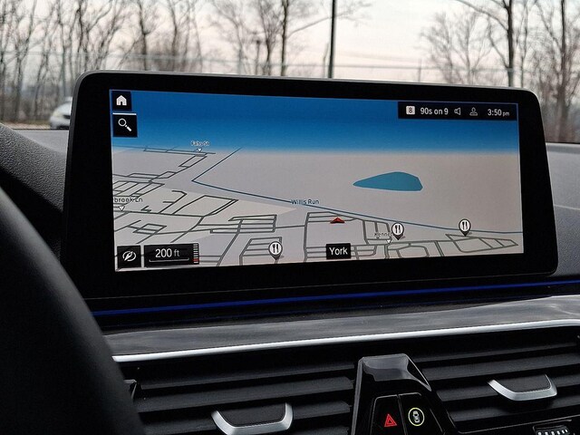 2023 BMW 530