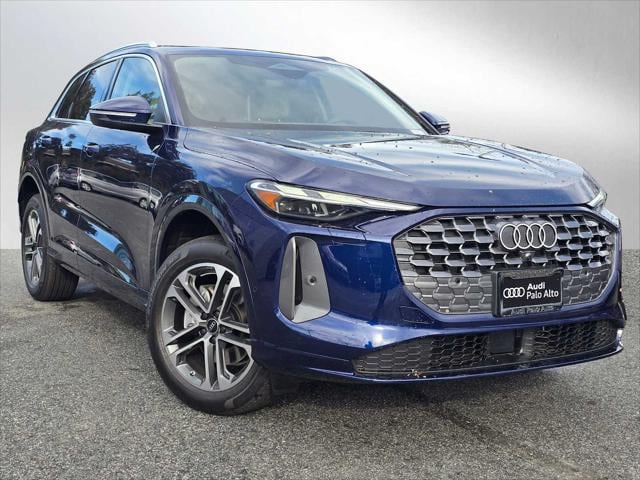 2025 Audi New Q5 Premium's photo