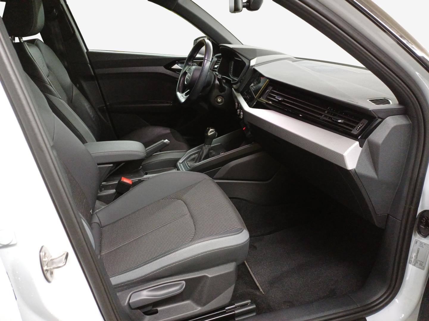 Bild über Audi A1 Sportback S line 30 TFSI 81 kW (110 PS) S tronic - for more details contact your dealer