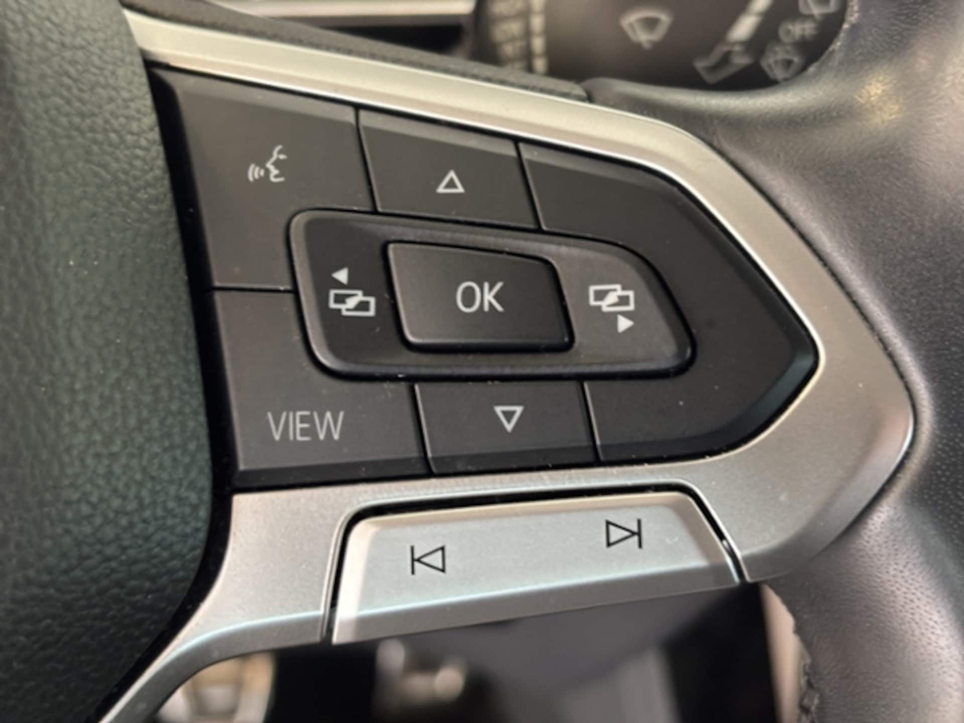 Volkswagen T-Cross United