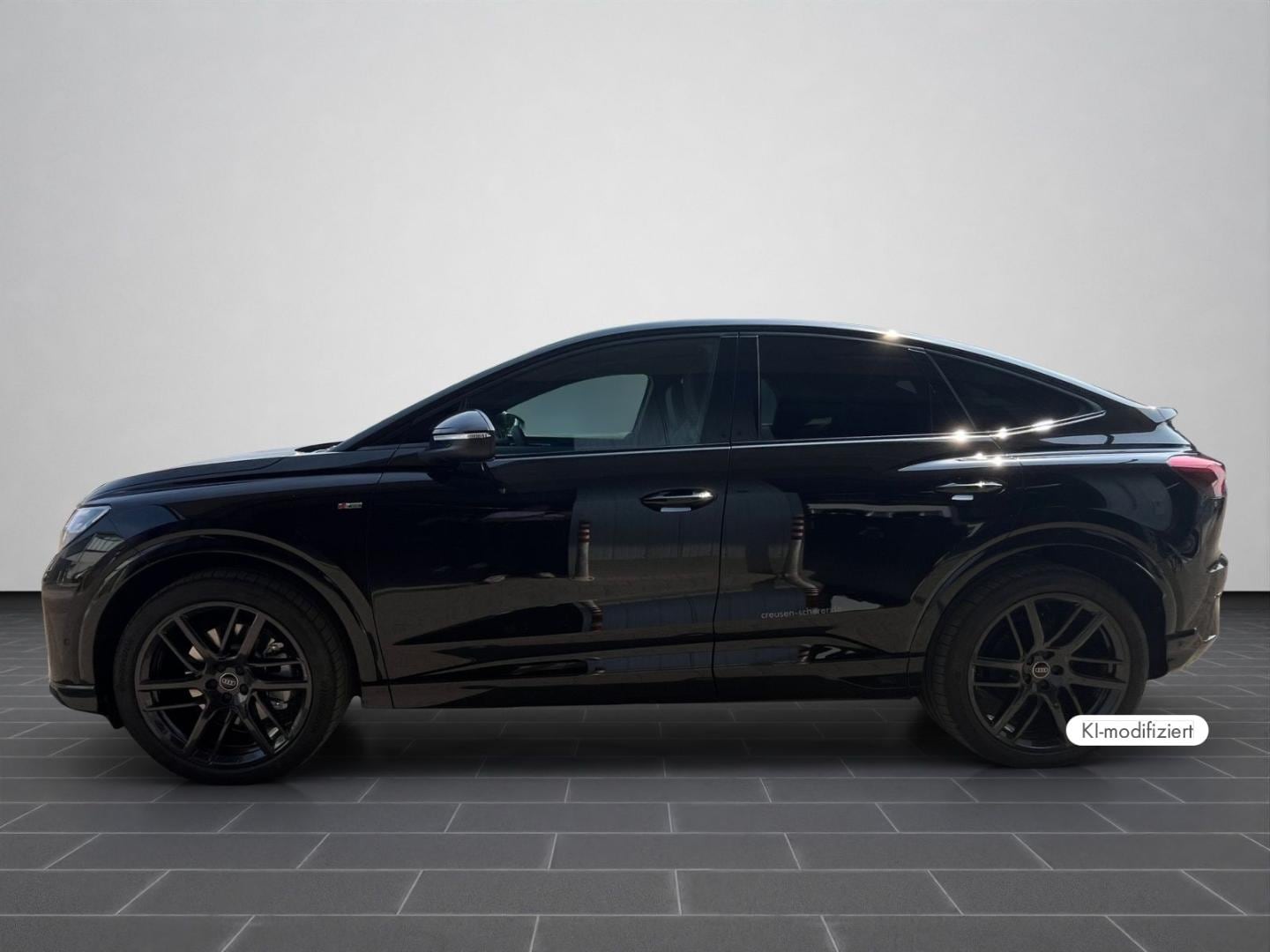 Bild über Audi Q4 Sportback e-tron e-tron quattro performance 250 kW - für weitere Informationen kontaktieren Sie den Audi Partner