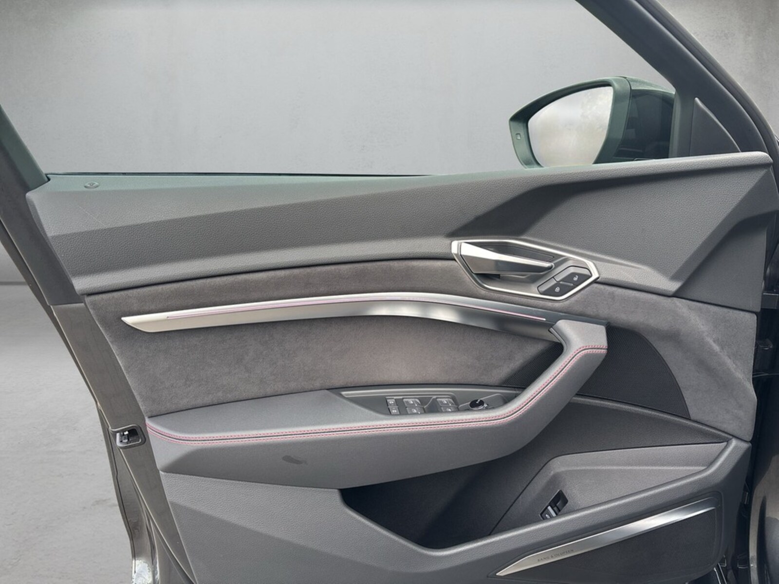 Audi Q8 Sportback e-tron – Bild 7