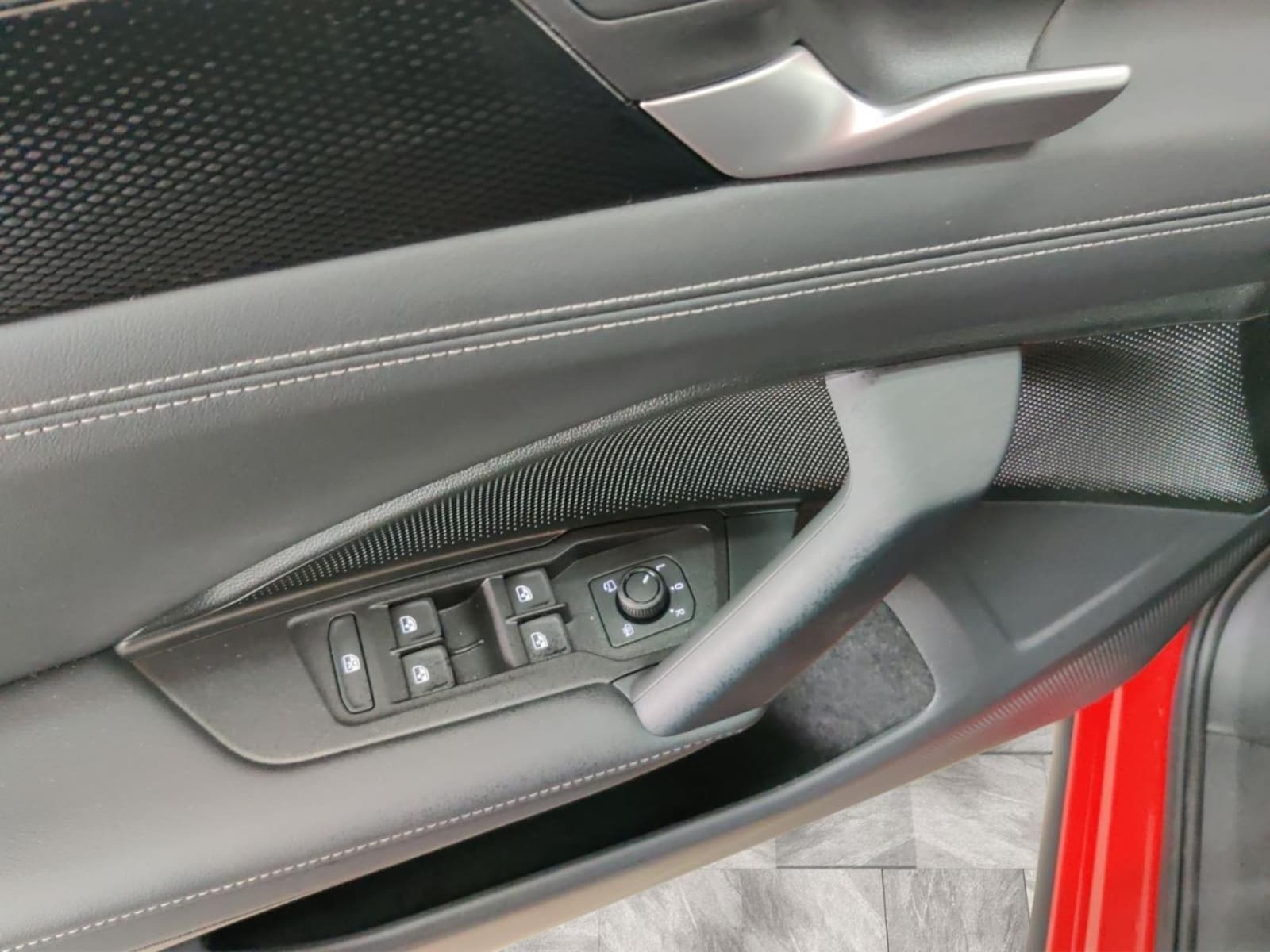 Volkswagen Tiguan – Bild 10