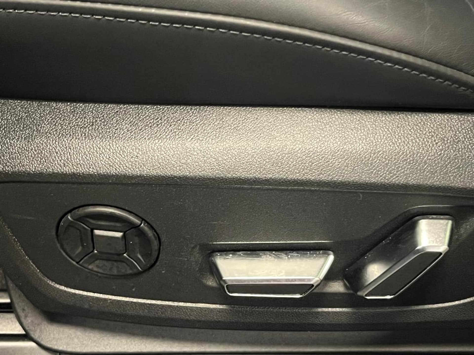 Audi A6 Avant S line