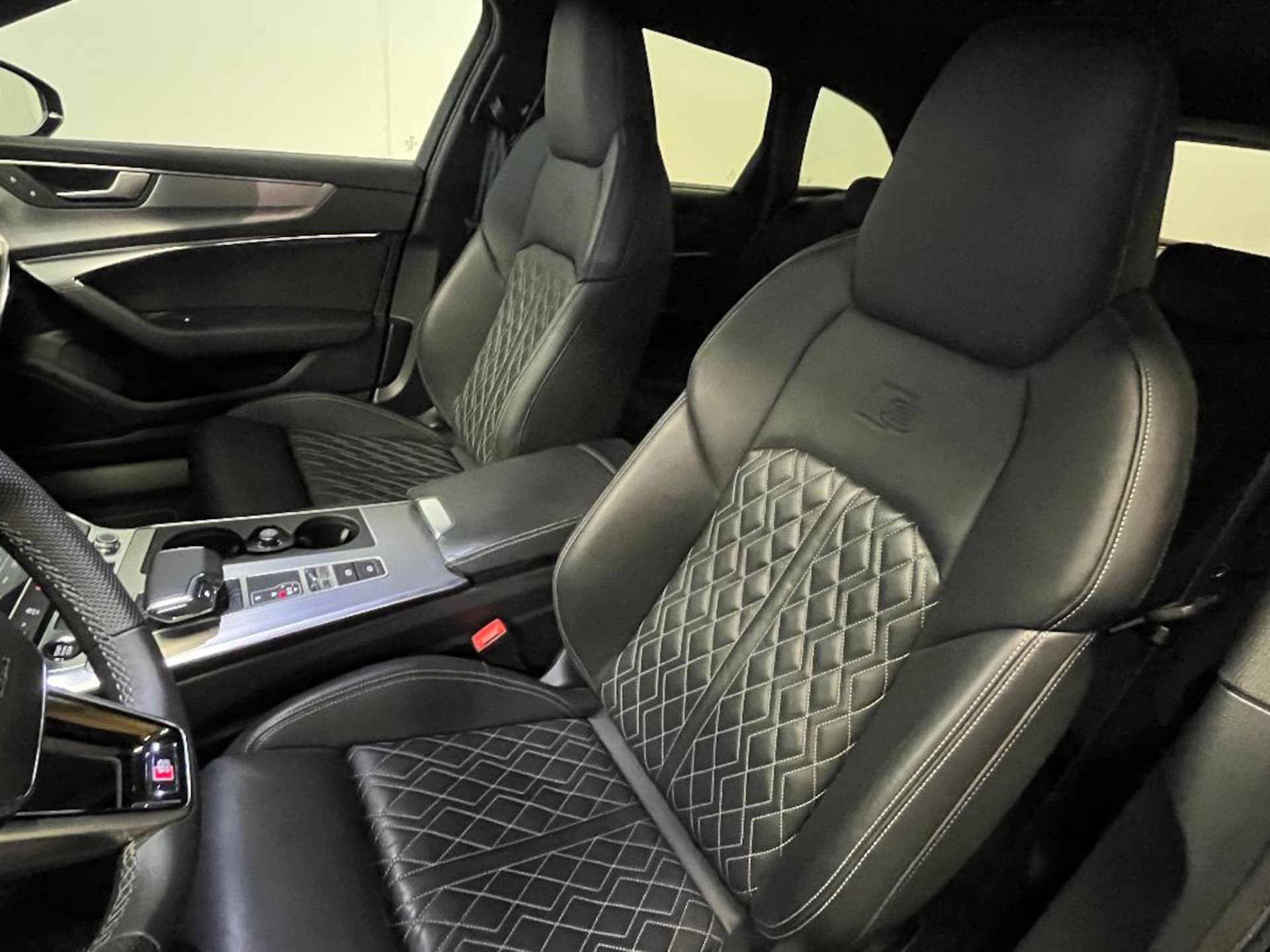 Audi A6 Avant S line