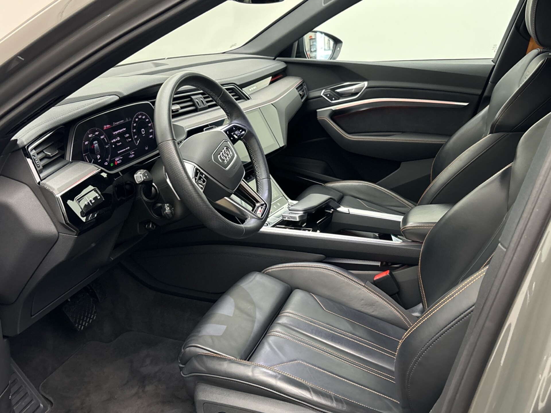 Audi e-tron Sportback S line