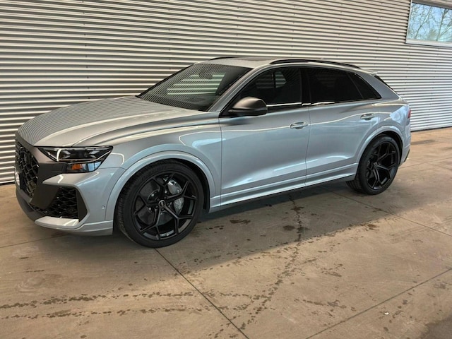 2026 Audi RS Q8 SUV performance