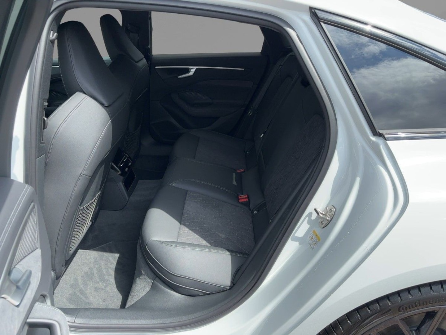 Bild über Audi A6 Limousine edition one TDI quattro 150 kW S tronic - für weitere Informationen kontaktieren Sie den Audi Partner