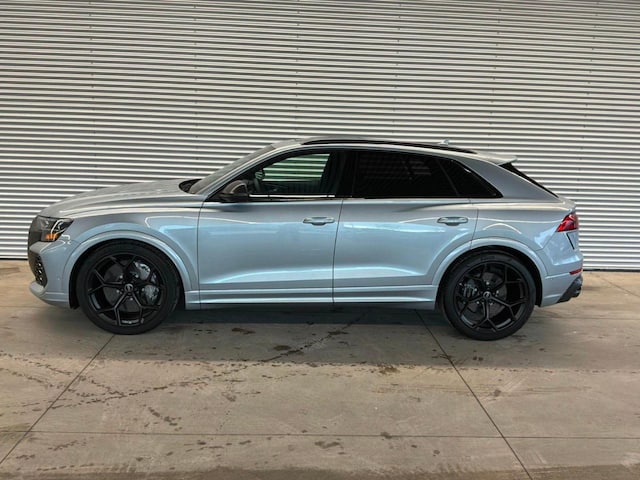 2026 Audi RS Q8 SUV performance