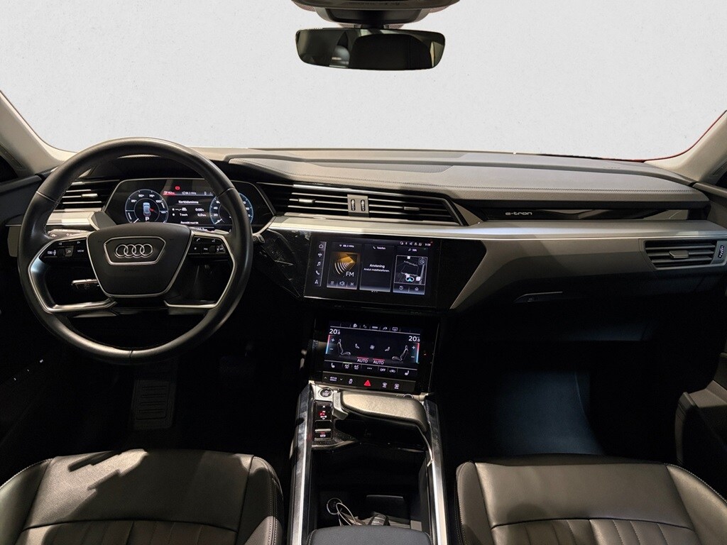 Bild som visar&nbsp;Audi Q8 e-tron&nbsp;Q8 50 e-tron quattro Proline 250,00 kW - för mer information kontakta din Audi Partner
