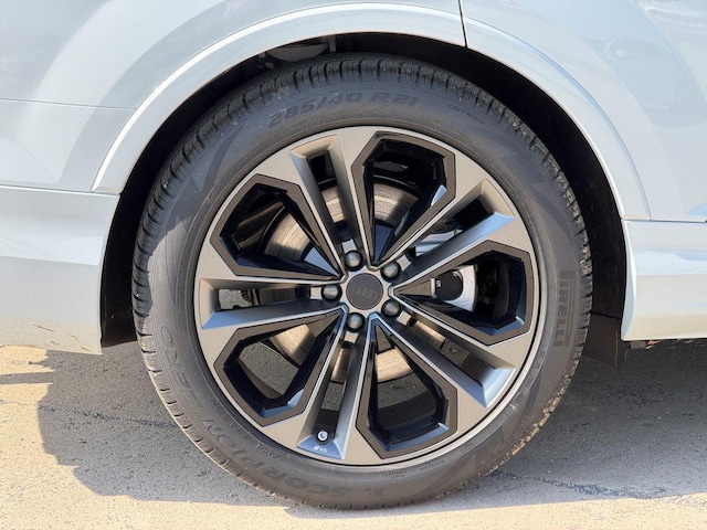 2026 Audi Q7 Premium Plus - Photo 10