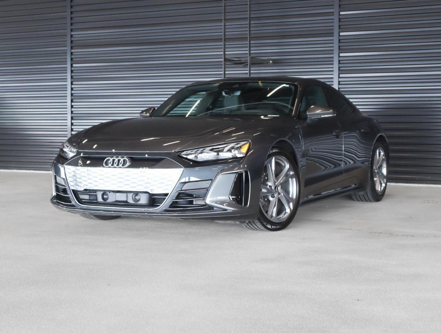 2023 Audi e-tron GT Premium Plus quattro's photo