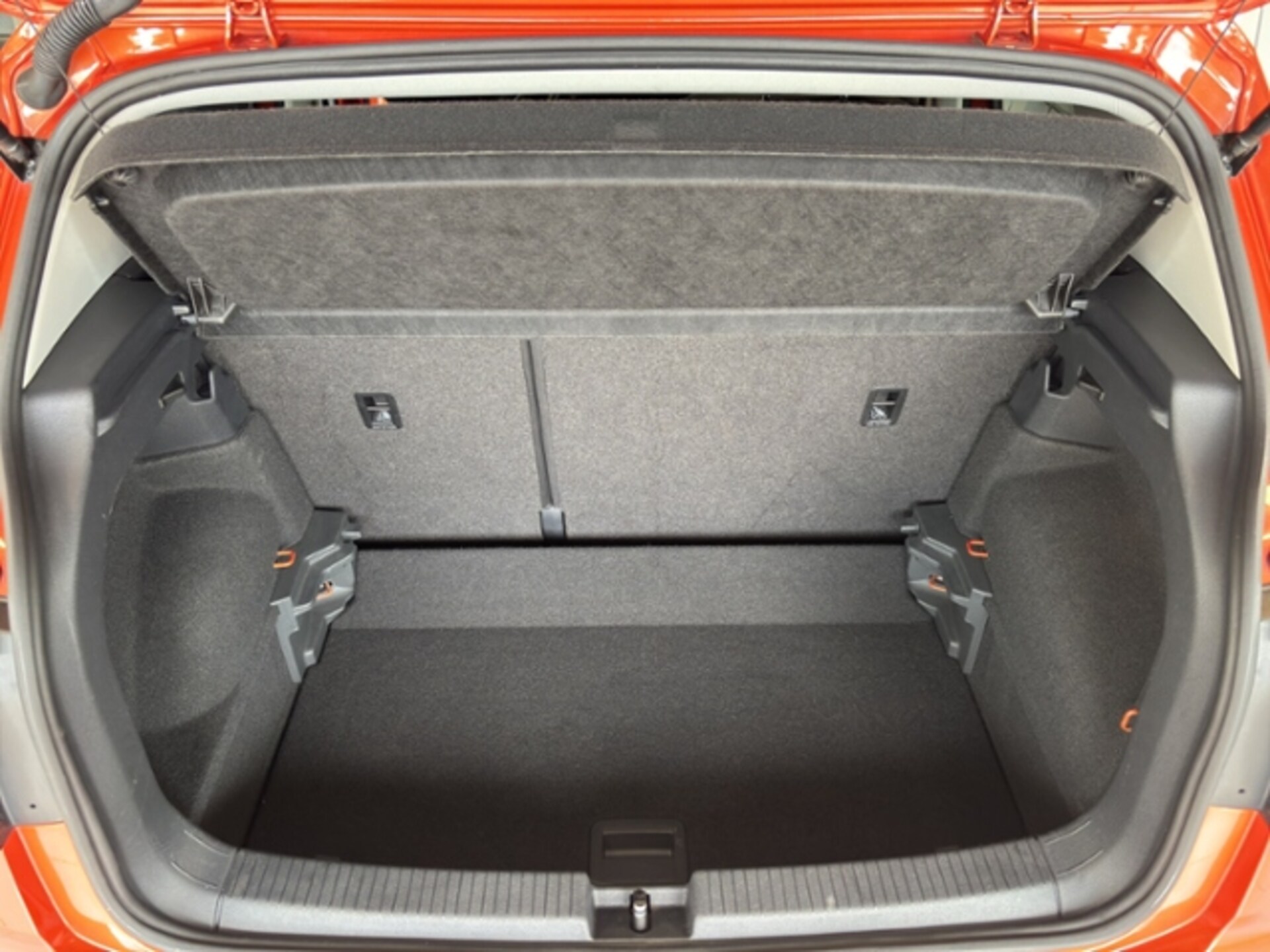 Volkswagen T-Cross United