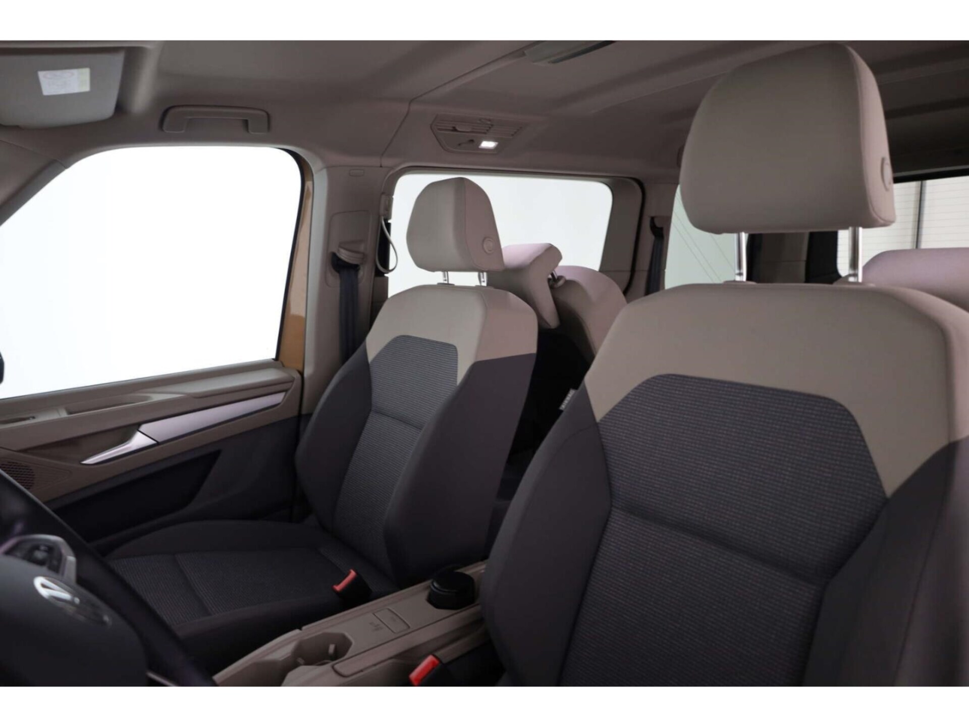 Volkswagen Multivan Basis-Modell