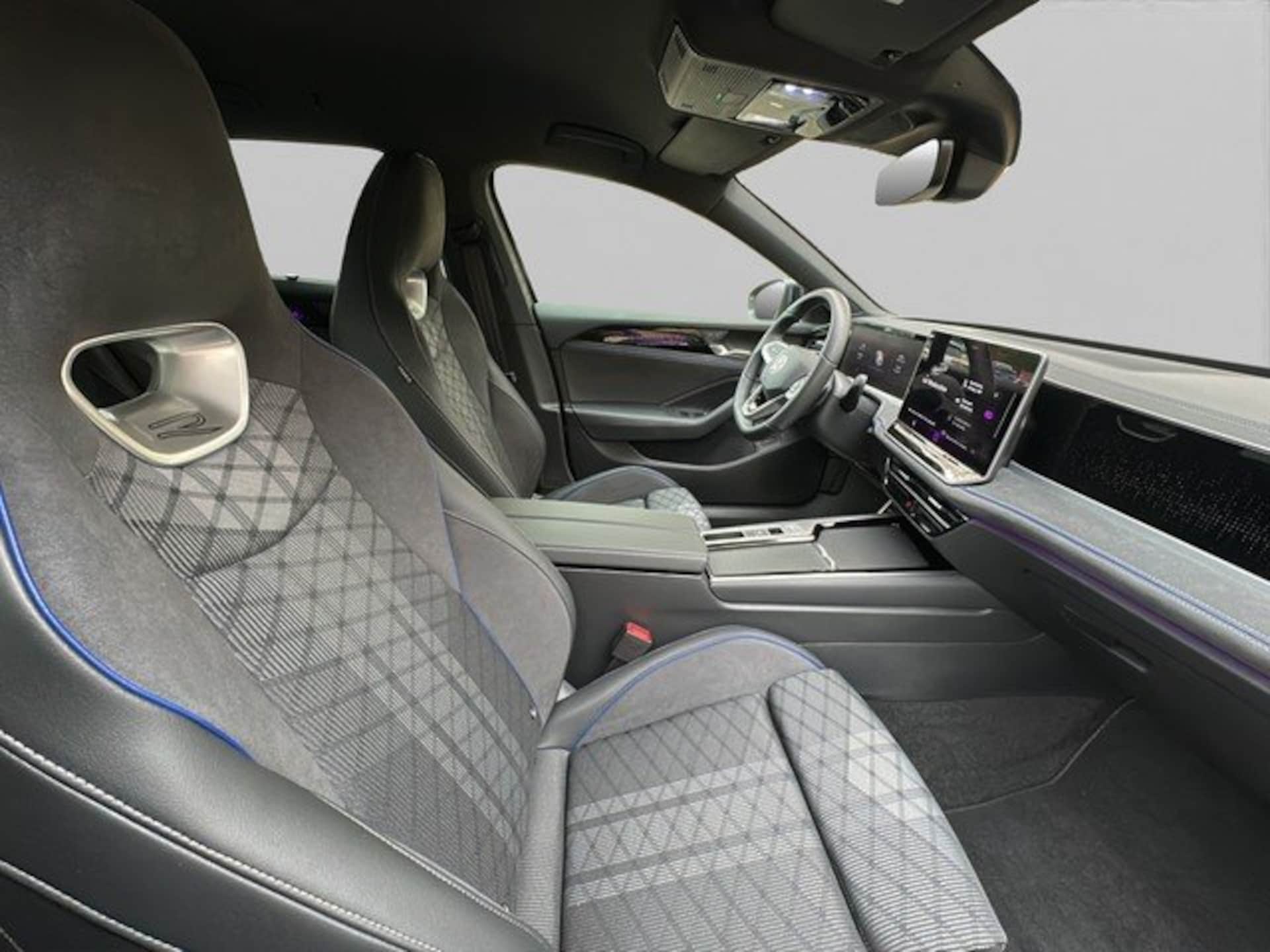 Volkswagen Passat R-Line