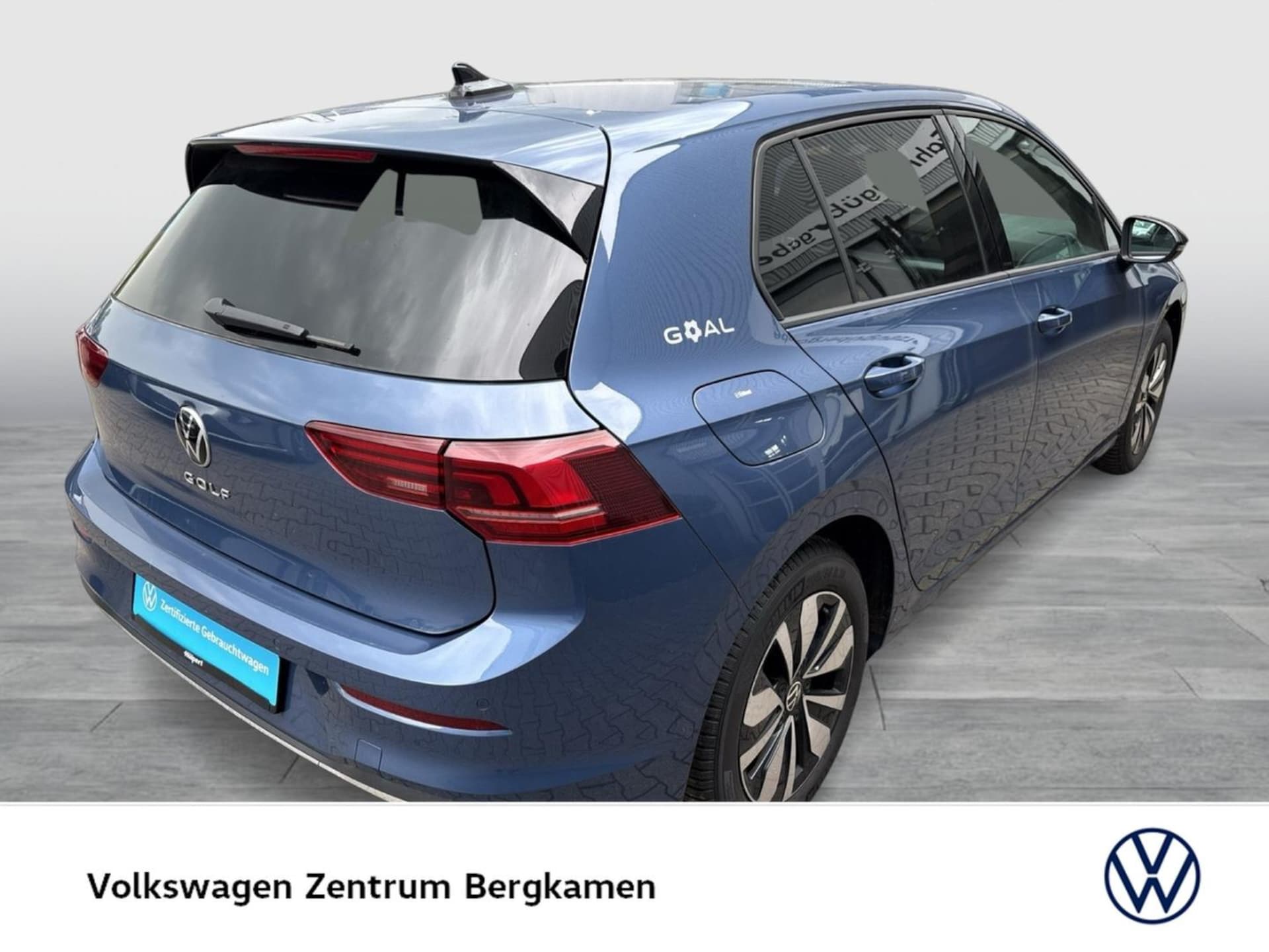 Volkswagen Golf Life