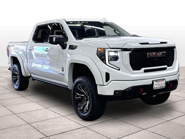 2023 GMC Sierra