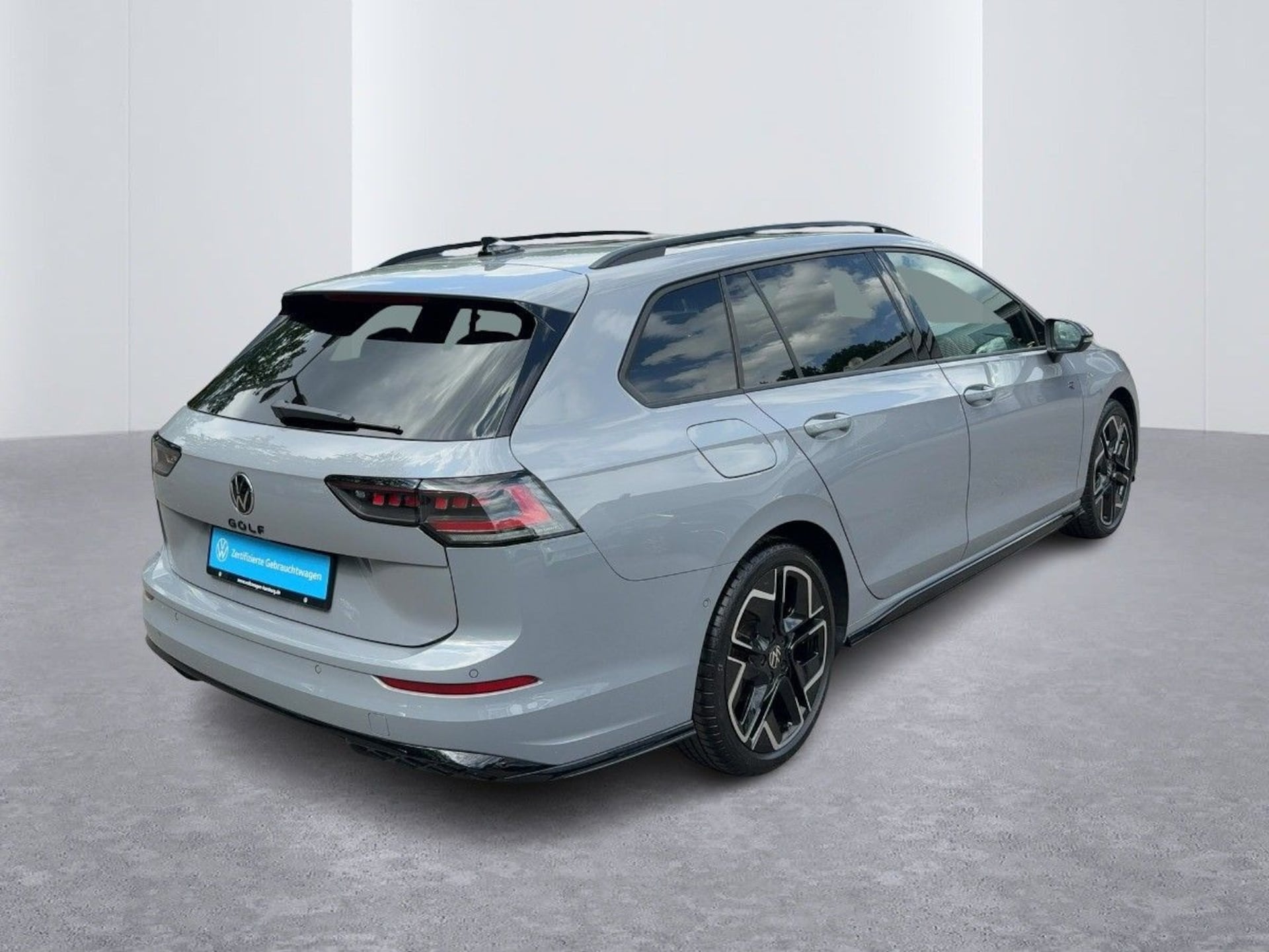 Volkswagen Golf Variant R-Line