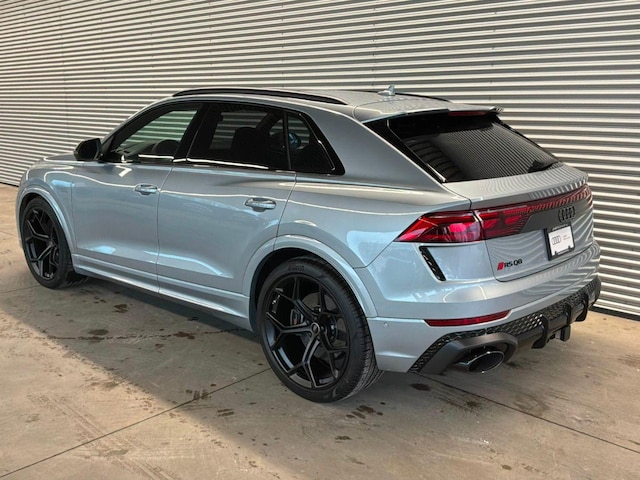 2026 Audi RS Q8 SUV performance