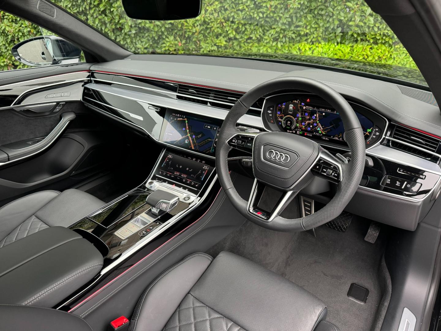 Audi A8 TFSI e