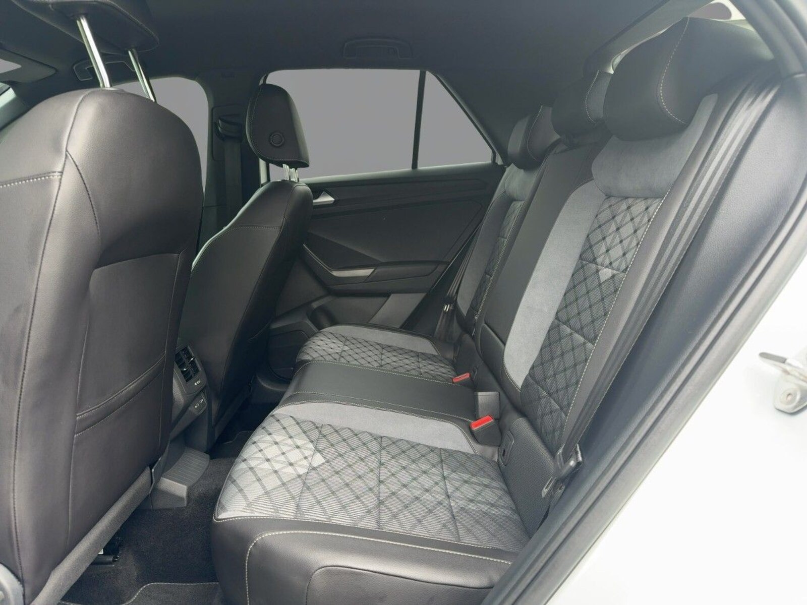 Volkswagen T-Roc – Bild 9