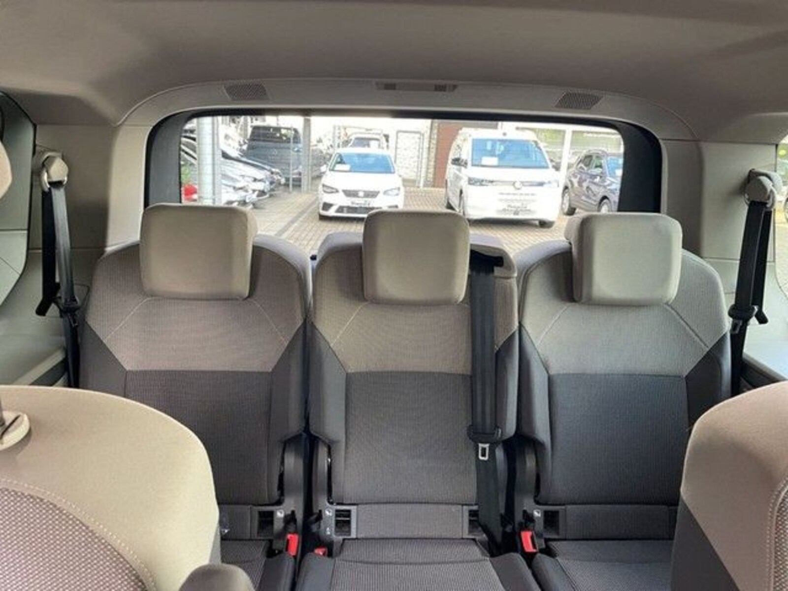 Volkswagen Multivan – Bild 21