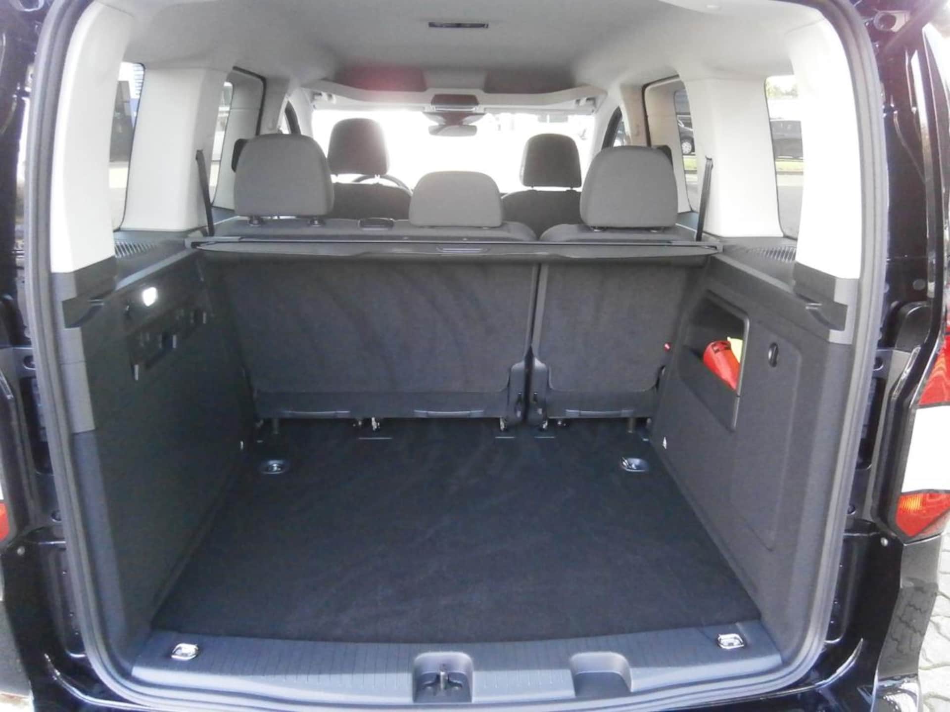 Volkswagen Caddy Basis-Modell