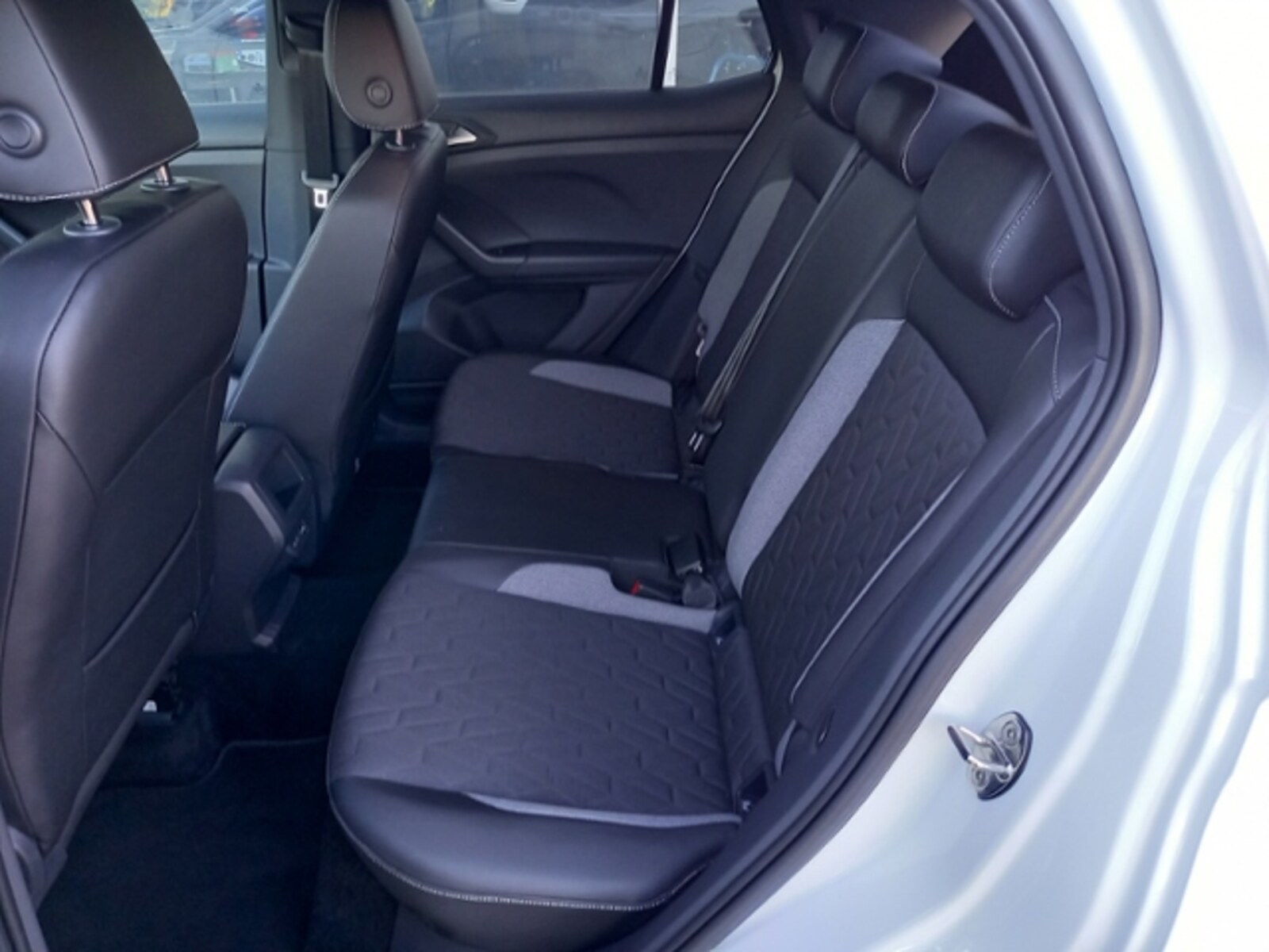 Volkswagen T-Cross – Bild 8