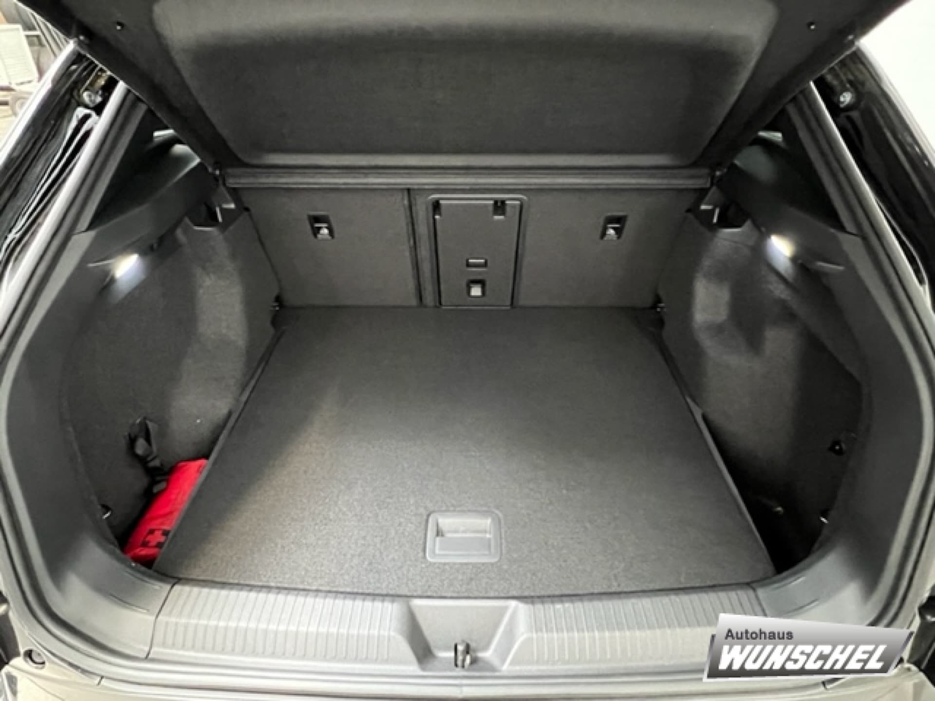Volkswagen ID.4 1st Max