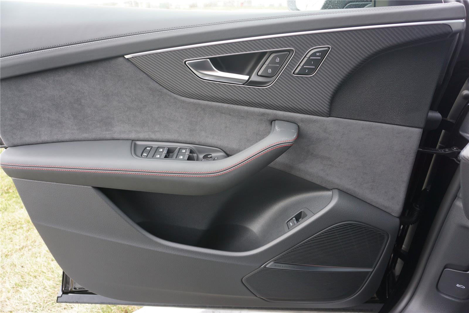 2026 Audi Q8 Prestige - Photo 17